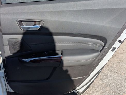 Used 2016 Acura TLX V6 w/ Technology Package image 39