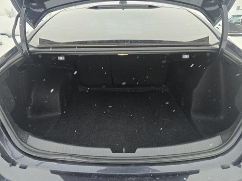 Used 2022 Chevrolet Malibu LS image 14