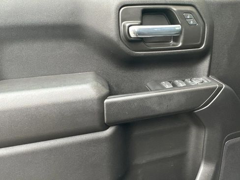 Certified 2022 Chevrolet Silverado 1500 Custom image 11