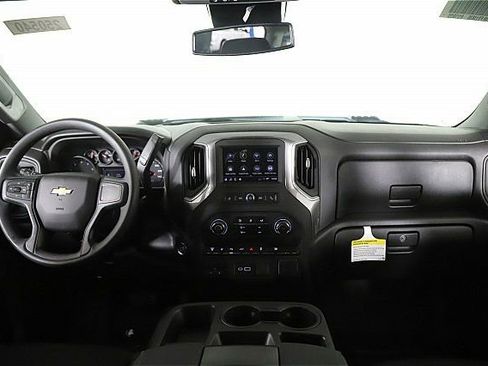 New 2025 Chevrolet Silverado 2500 Custom w/ Custom Value Package image 9