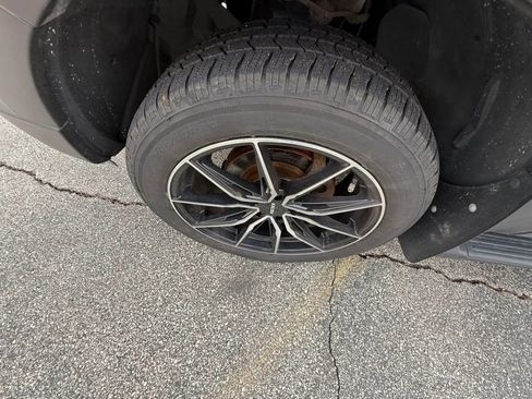 Used 2006 Ford Explorer XLT image 9