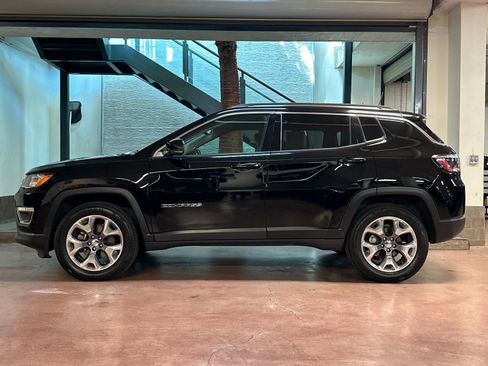 Certified 2021 Jeep Compass Limited image 2