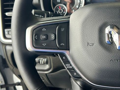 Used 2025 RAM 1500 Big Horn RWD image 40