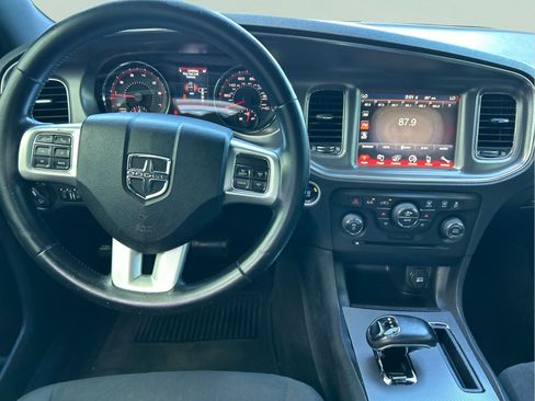 Used 2014 Dodge Charger SXT RWD image 23