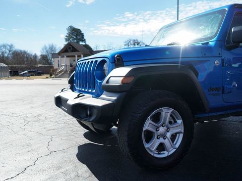 Used 2021 Jeep Wrangler Sport S image 10