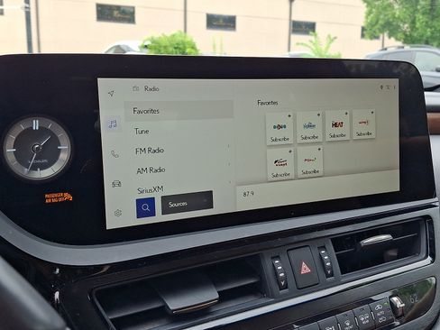 Certified 2023 Lexus ES 350 w/ Premium Package FWD image 18