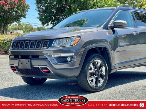 Used 2018 Jeep Compass Trailhawk AWD/4WD image 30
