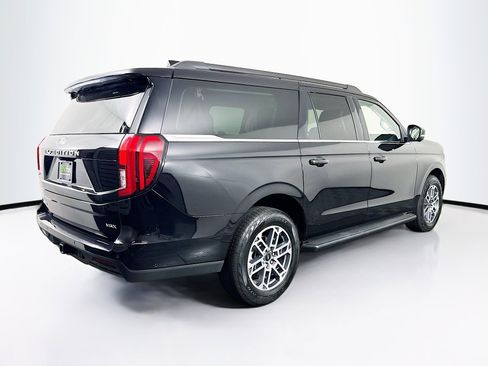 Used 2025 Ford Expedition Max Active image 9