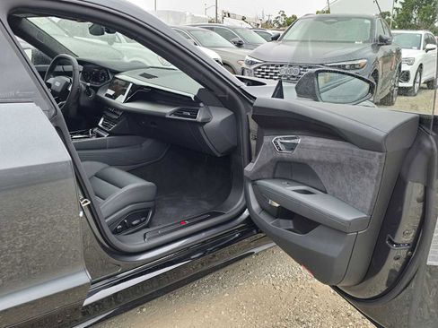 New 2026 Audi S e-tron GT Prestige image 12