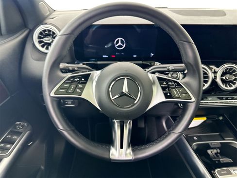 New 2025 Mercedes-Benz GLA 250 image 24