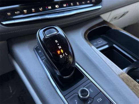 Certified 2024 Cadillac Escalade Premium Luxury Platinum w/ LPO, Floor Liner Package image 31