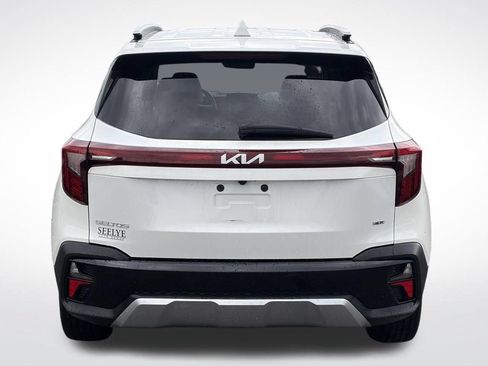 Used 2024 Kia Seltos S AWD/4WD image 8
