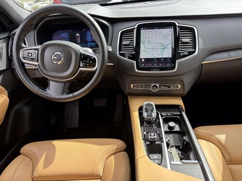 Used 2023 Volvo XC90 B6 Ultimate w/ Protection Package Premier image 28