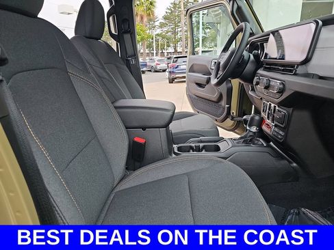 New 2026 Jeep Gladiator Sport AWD/4WD image 10