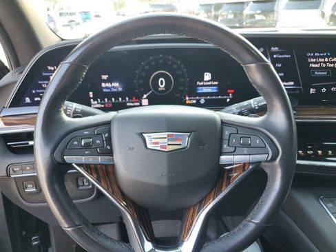 Used 2023 Cadillac Escalade Luxury image 22