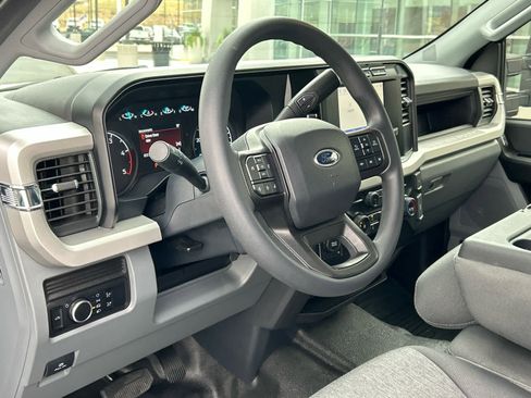 Certified 2024 Ford F250 XL image 29