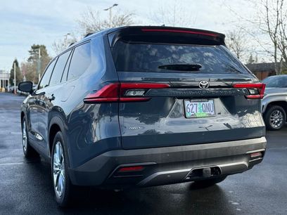 Used 2024 Toyota Grand Highlander Platinum