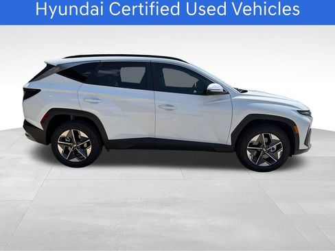 Certified 2025 Hyundai Tucson SEL AWD/4WD image 7