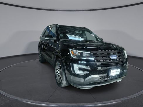 Used 2017 Ford Explorer Sport AWD/4WD image 2