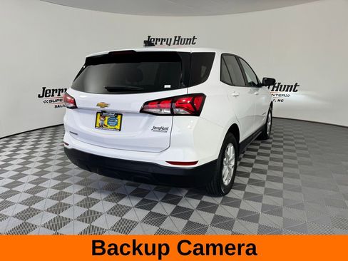 Used 2024 Chevrolet Equinox LS w/ LS Convenience Package image 6