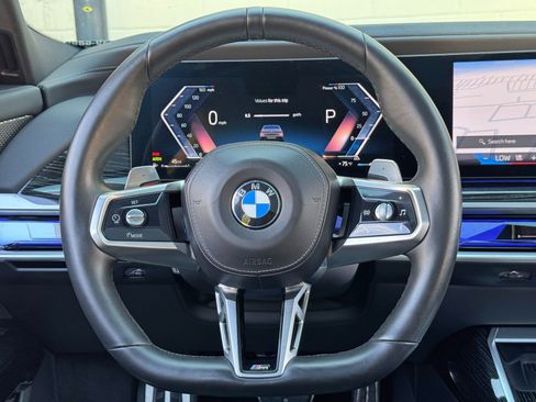 Used 2023 BMW 740i w/ Parking Assistance Package RWD image 22