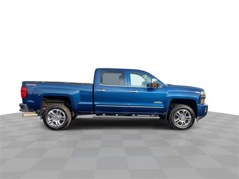 Certified 2016 Chevrolet Silverado 2500 High Country w/ Duramax Plus Package image 9
