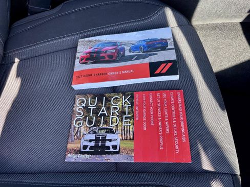 Used 2022 Dodge Charger SXT image 39
