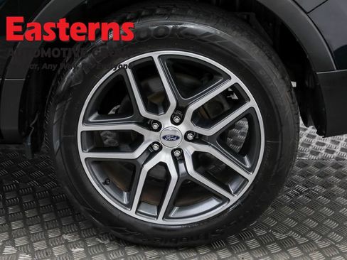 Used 2019 Ford Explorer Sport image 34