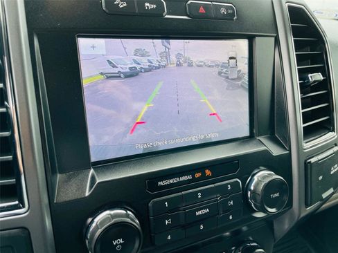 Used 2020 Ford F150 XLT w/ Equipment Group 302A Luxury AWD/4WD image 17