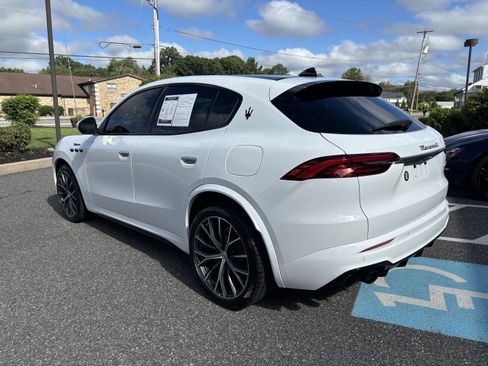 Used 2023 Maserati Grecale Modena AWD/4WD image 3