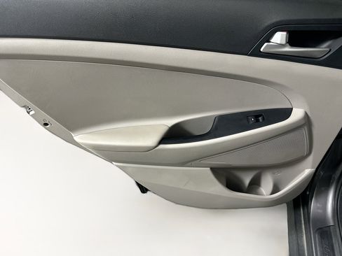 Used 2020 Hyundai Tucson Value FWD image 25