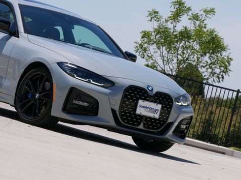 Used 2022 BMW 430i Coupe w/ M Sport Package RWD image 40