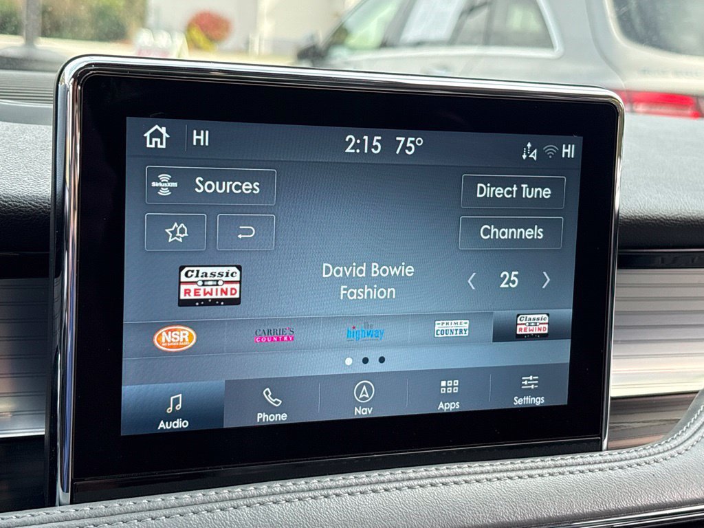 Used 2021 Lincoln Corsair AWD w/ Premium Package image 16