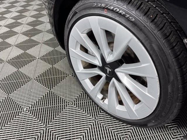Used 2023 Tesla Model 3 Standard Range RWD image 12