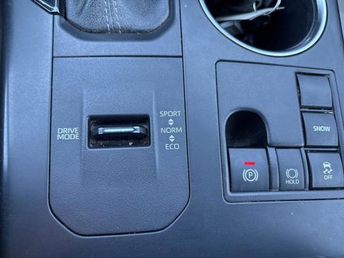 Used 2023 Toyota Highlander XSE image 21