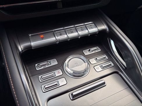 New 2026 Lincoln Nautilus Reserve AWD/4WD image 40