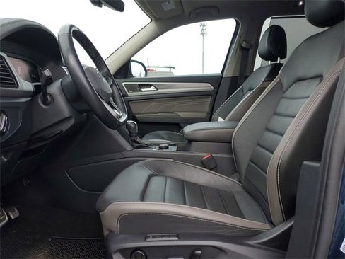 Used 2022 Volkswagen Atlas SEL Premium image 19