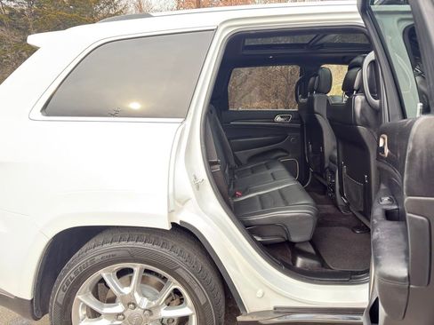 Used 2016 Jeep Grand Cherokee Summit image 25