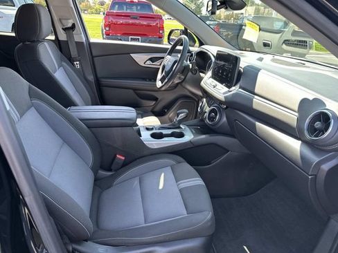 Certified 2024 Chevrolet Blazer LT w/ Convenience Package FWD image 25