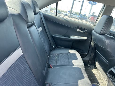 Used 2013 Toyota Camry SE FWD image 10