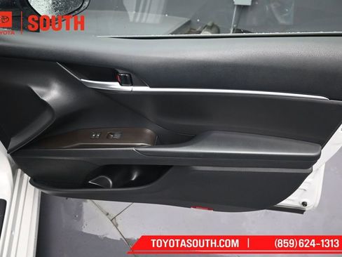 Used 2023 Toyota Camry SE w/ Convenience Package AWD/4WD image 32