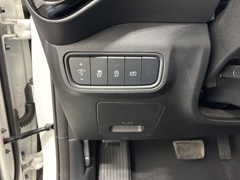 Certified 2023 Kia Soul EX FWD image 16