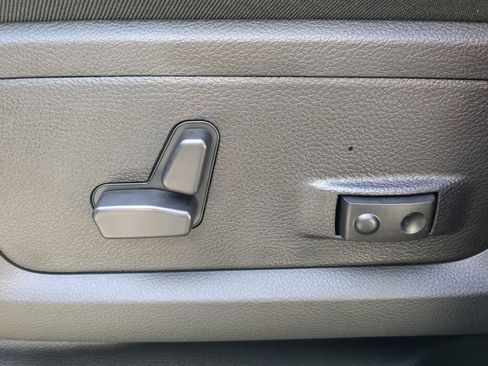 New 2026 RAM 2500 Laramie AWD/4WD image 29
