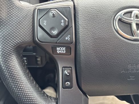 Used 2016 Toyota Tacoma TRD Sport w/ Premium & Technology Package image 26