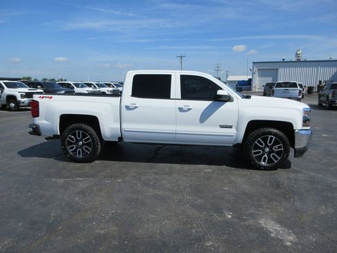 Used 2018 Chevrolet Silverado 1500 LT w/ Texas Edition AWD/4WD image 6