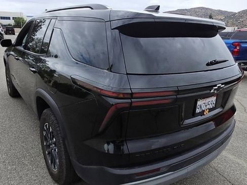 Used 2024 Chevrolet Traverse Z71 w/ LPO, Roadside Safety Package AWD/4WD image 5