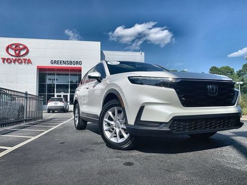 Used 2026 Honda CR-V EX image 2