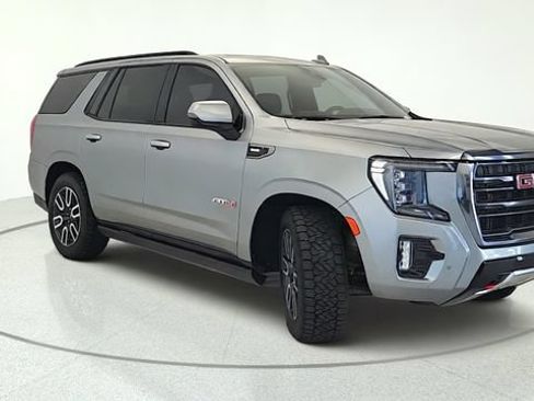 Used 2024 GMC Yukon AT4 w/ AT4 Premium Plus Package AWD/4WD image 8
