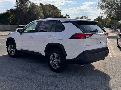 Used 2024 Toyota RAV4 XLE FWD image 4