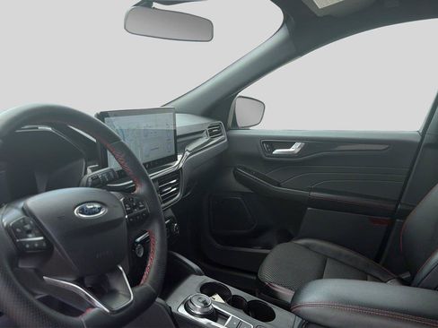 Used 2024 Ford Escape ST-Line w/ Tech Pack #1 AWD/4WD image 14